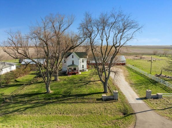 103 E 1400 North Rd, Danvers, IL 61732