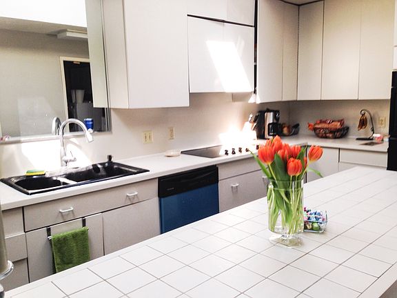 Big bright kitchen