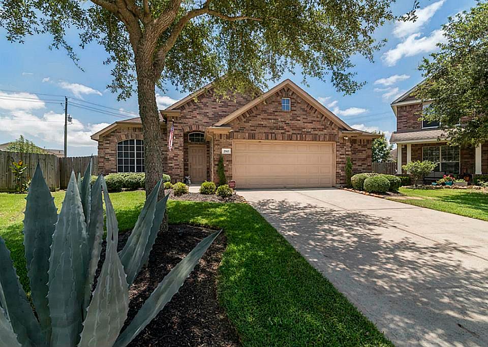 1st image of 2943 Meridian Bay Ln