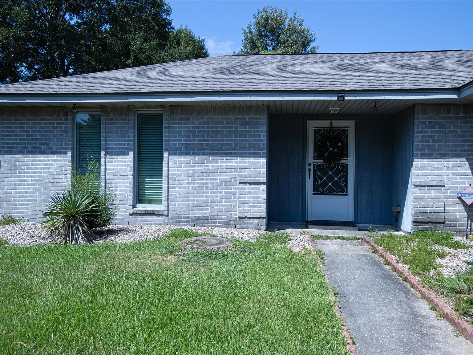 3 bed, 4.0 bath, 1601 sqft, $1,700 — Photo 3