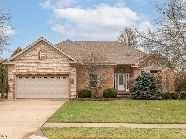 2107 Burberry St NW, North Canton, OH 44720