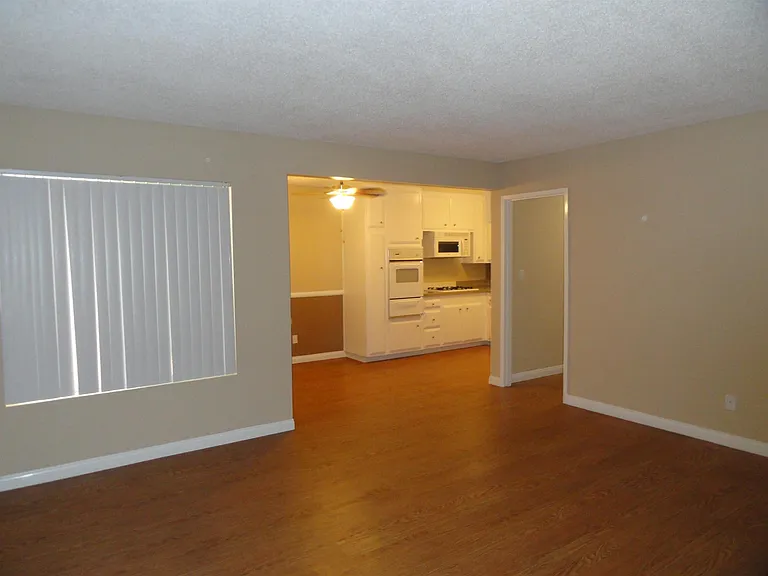 Alondra Apartments — Photo 7