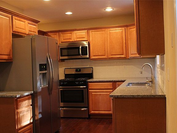 2nd image of 610 Helen Ave
