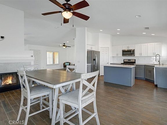 4th image of 81258 Avenida Esmeralda