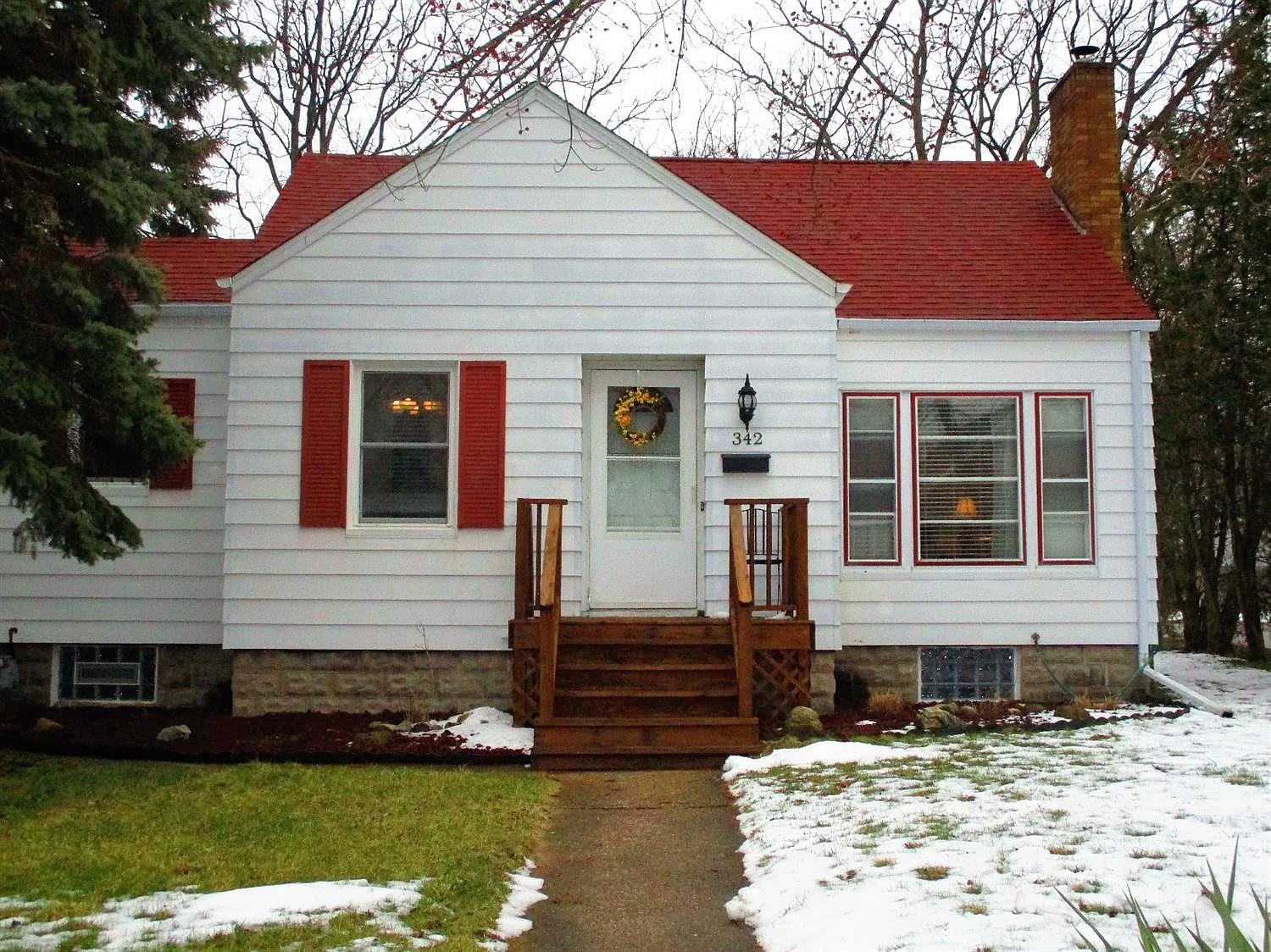 342 Hendricks St photo 1