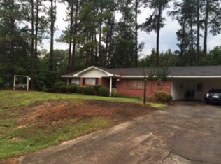 33 Oakcrest Rd, Laurel, MS 39440