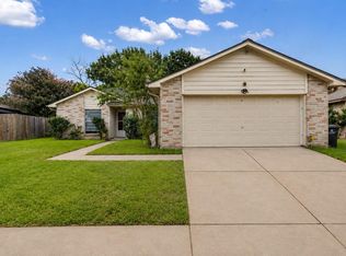 13915 Old Village Ln, Sugar Land, TX 77498