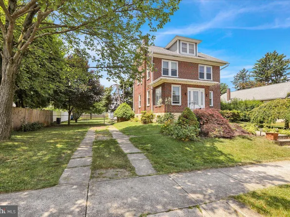 504 Muhlenberg St, Reading, PA 19605