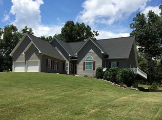 2089 Sims Rd, Dandridge, TN 37725