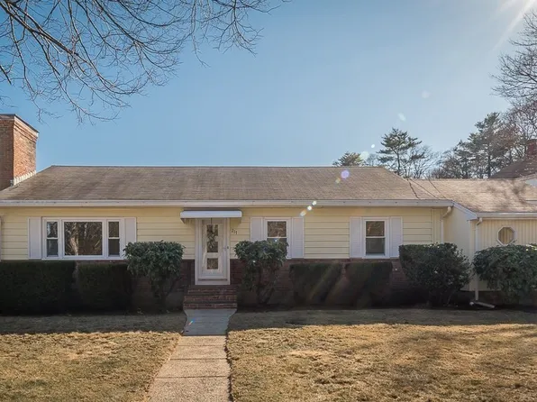 217 Greenwood Ave, Beverly, MA 01915