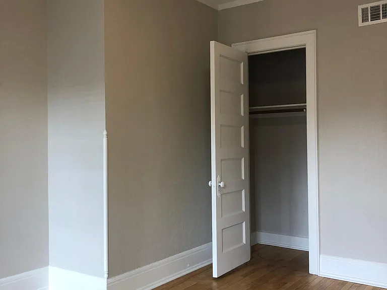 2860 N Oakland Ave #3 — Photo 13