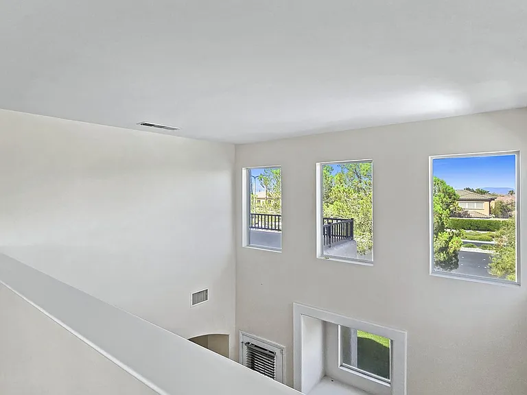 1052 Brinkman St — Photo 37