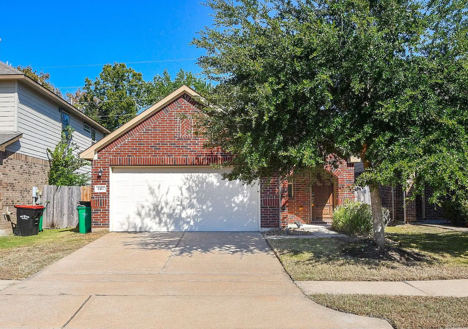 House for Lease in Houston — Photo 1