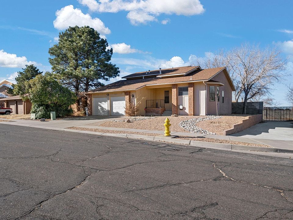 1st image of 5415 Vista Del Cerro NE