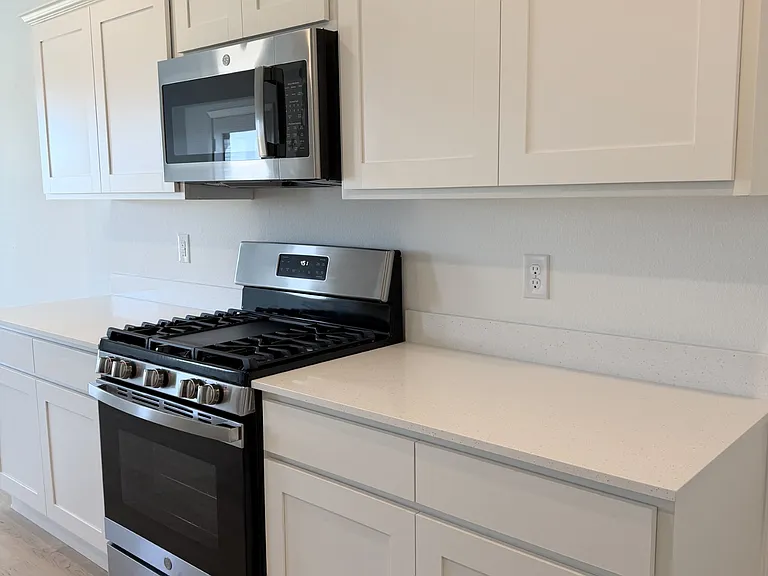 1609 E Gary St — Photo 11
