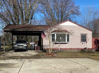 26573 Hickler Ln, Harrison Township, MI