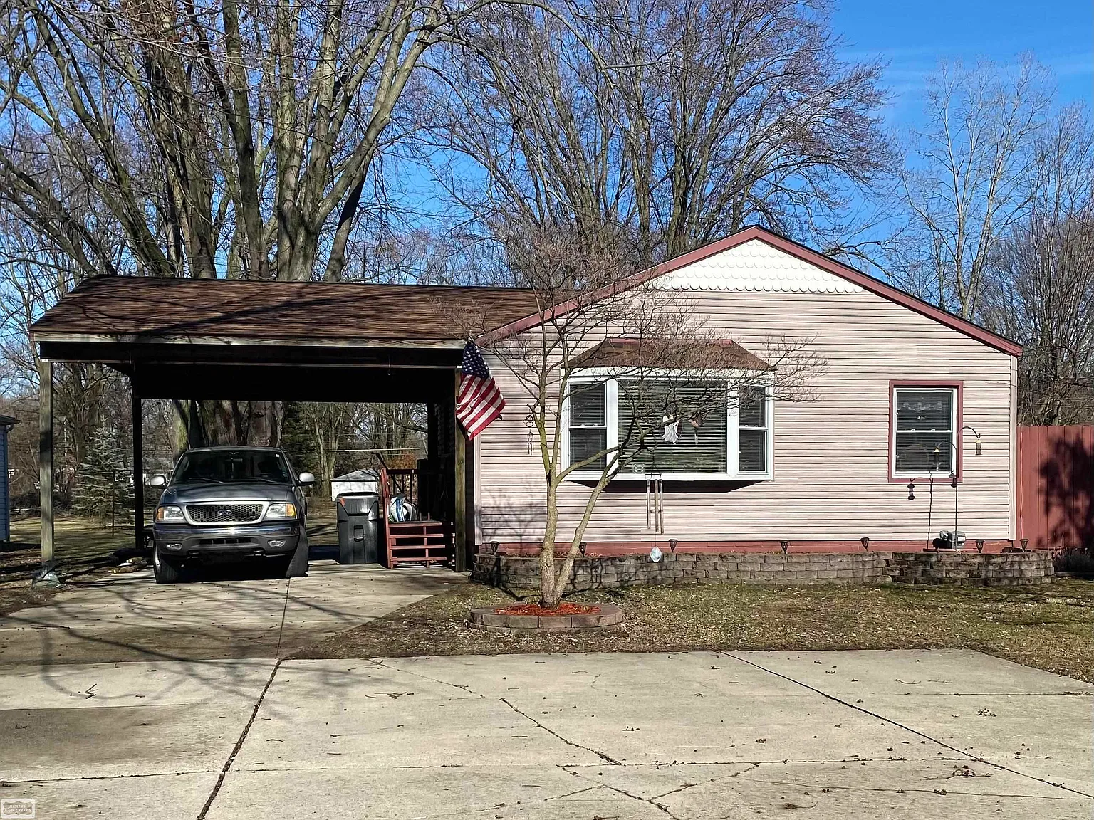26573 Hickler Ln photo 1