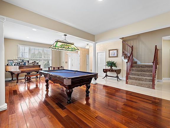 5th image of 60 E Parsonage Way