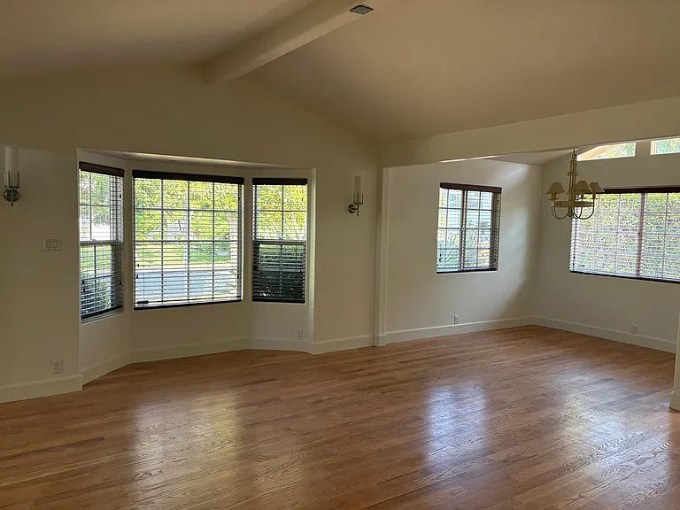 4809 Norwich Ave — Photo 5