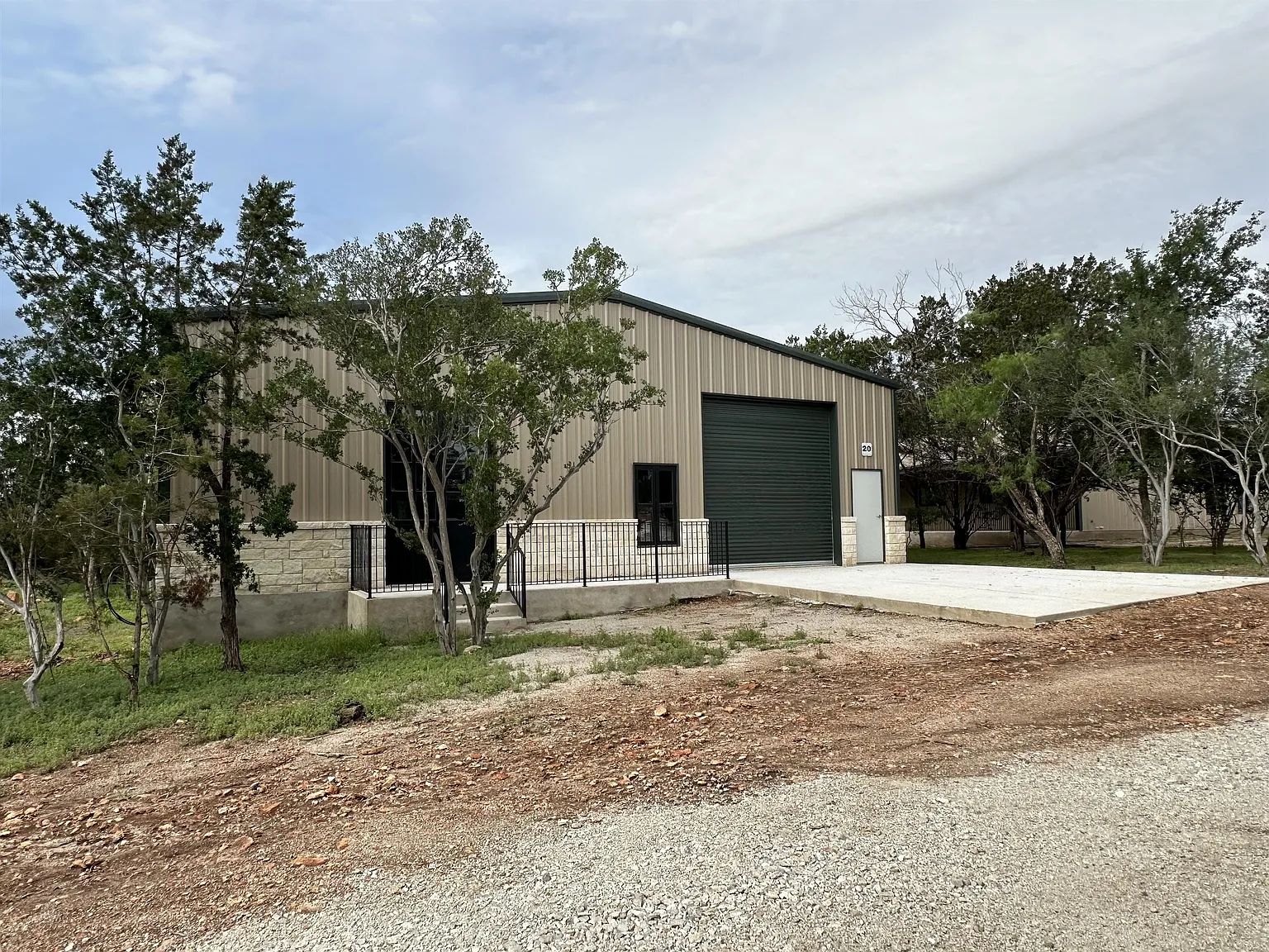 Atomic Warehouse Park - 20 — Photo 1