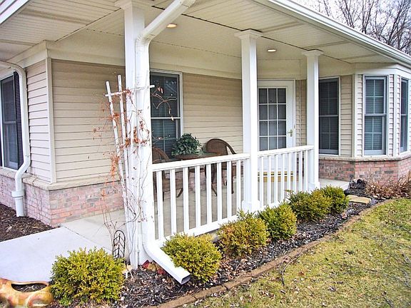 2nd image of 5279 Saint Albans Bay Cir