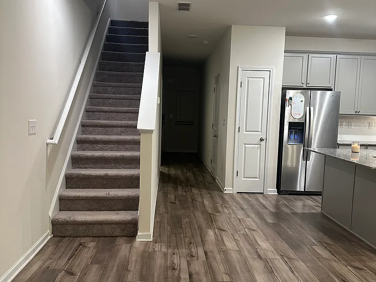 115 Buckingham Ln — Photo 10