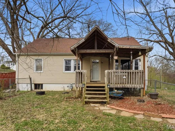 7253 Town Hall Rd, Belleville, IL 62223