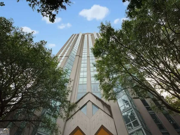 2870 Pharr Court South NW APT 2006, Atlanta, GA 30305