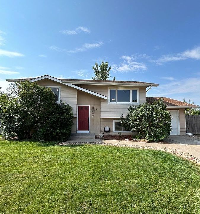 1st image of 12 Aspen Ln