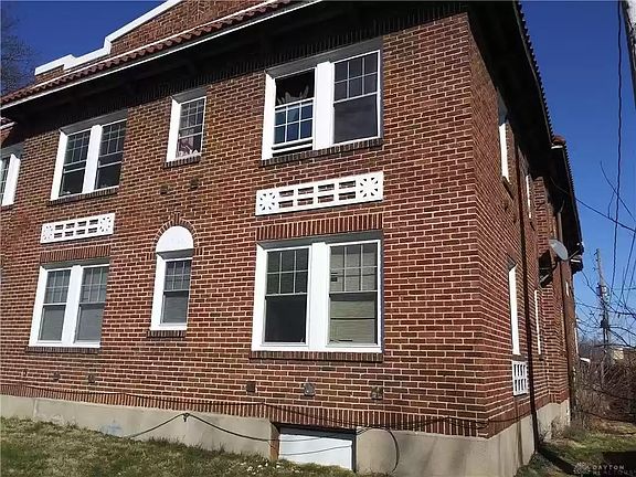 5th image of 24 Arnold Pl APT 424