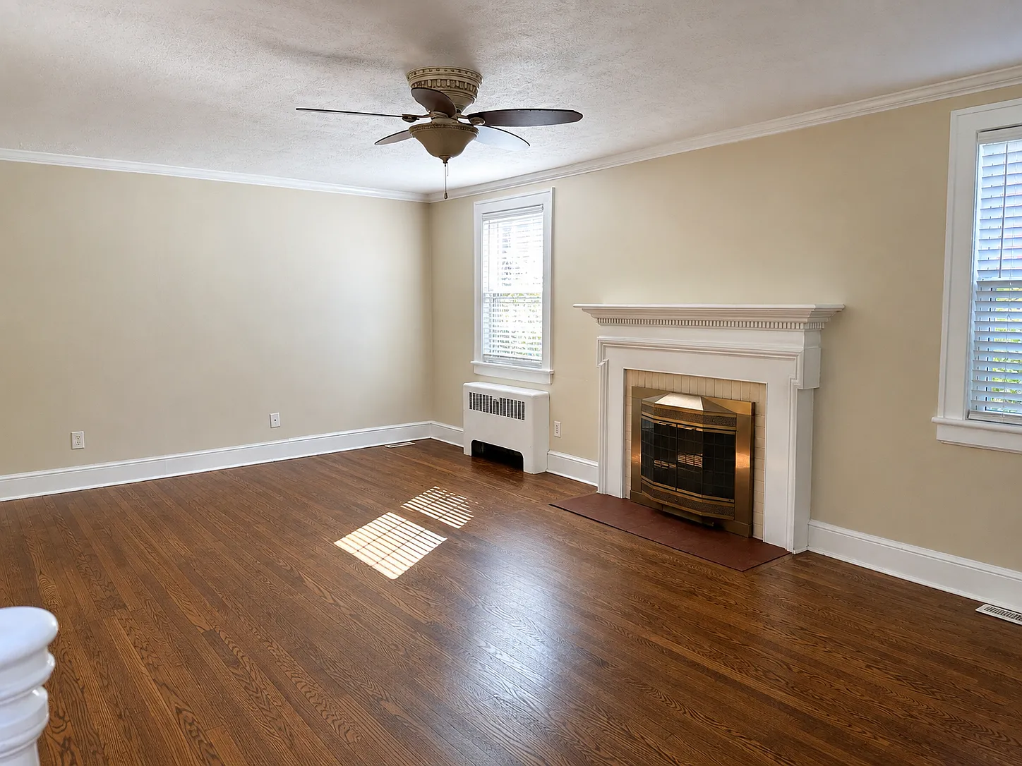 3 bed, 2.5 bath, 1810 sqft, $1,700 — Photo 2