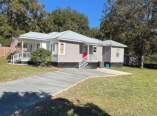 605 Hampton St, Iva, SC 29655