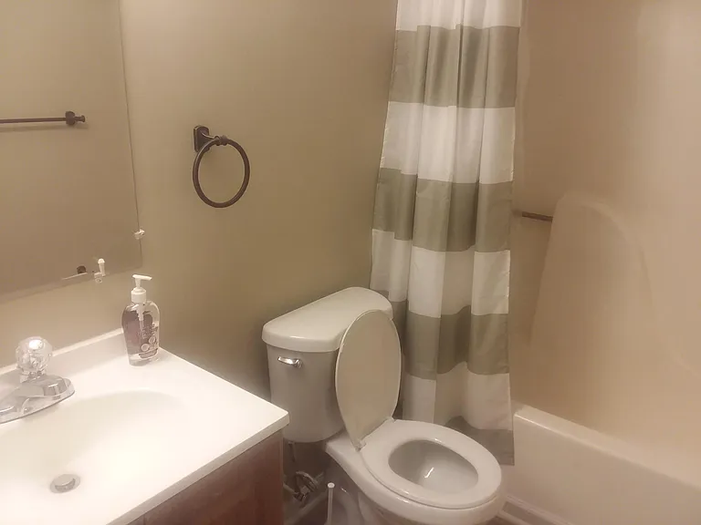 5650 Picadilly Ln — Photo 5