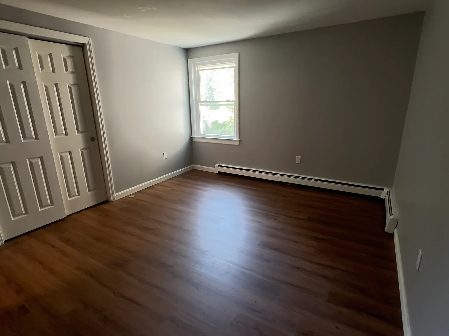206 Pleasant St — Photo 2