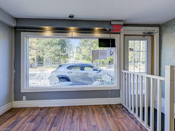 4th image of 55 Snyders Rd W