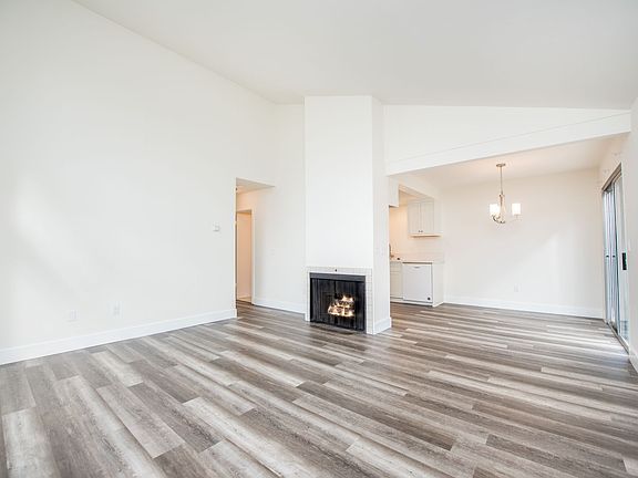 5th image of 220 Toronto Ave APT B
