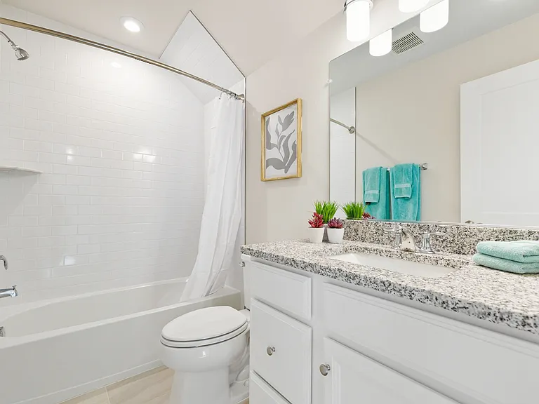 2487 Liberty Loop — Photo 24