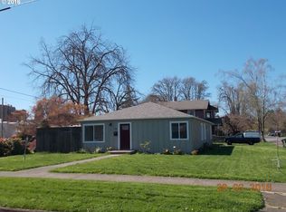 43 N H St, Cottage Grove, OR 97424