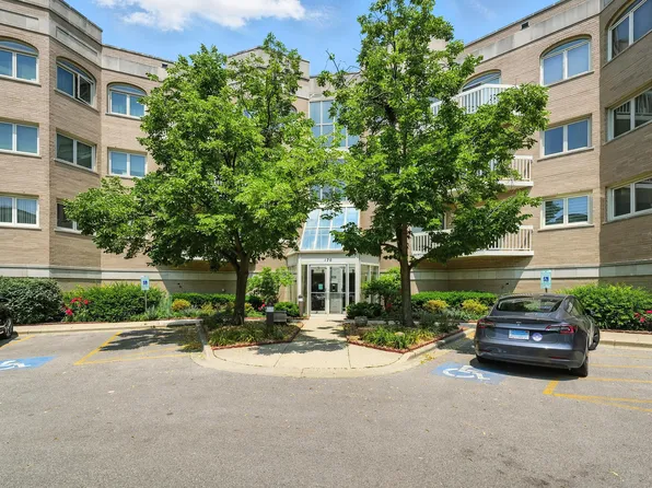 170 Manchester Dr APT 406, Buffalo Grove, IL 60089