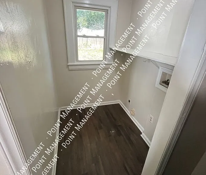 804 Munford Ave SE — Photo 10