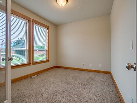 5th image of 11315 NE 107th Cir