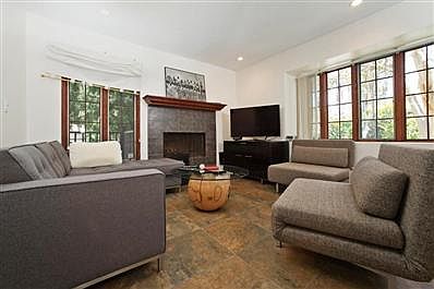 4th image of 8606 Villa La Jolla Dr Unit 1