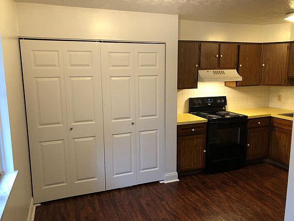 3rd image of 1810 Brewster Creek Dr #1810