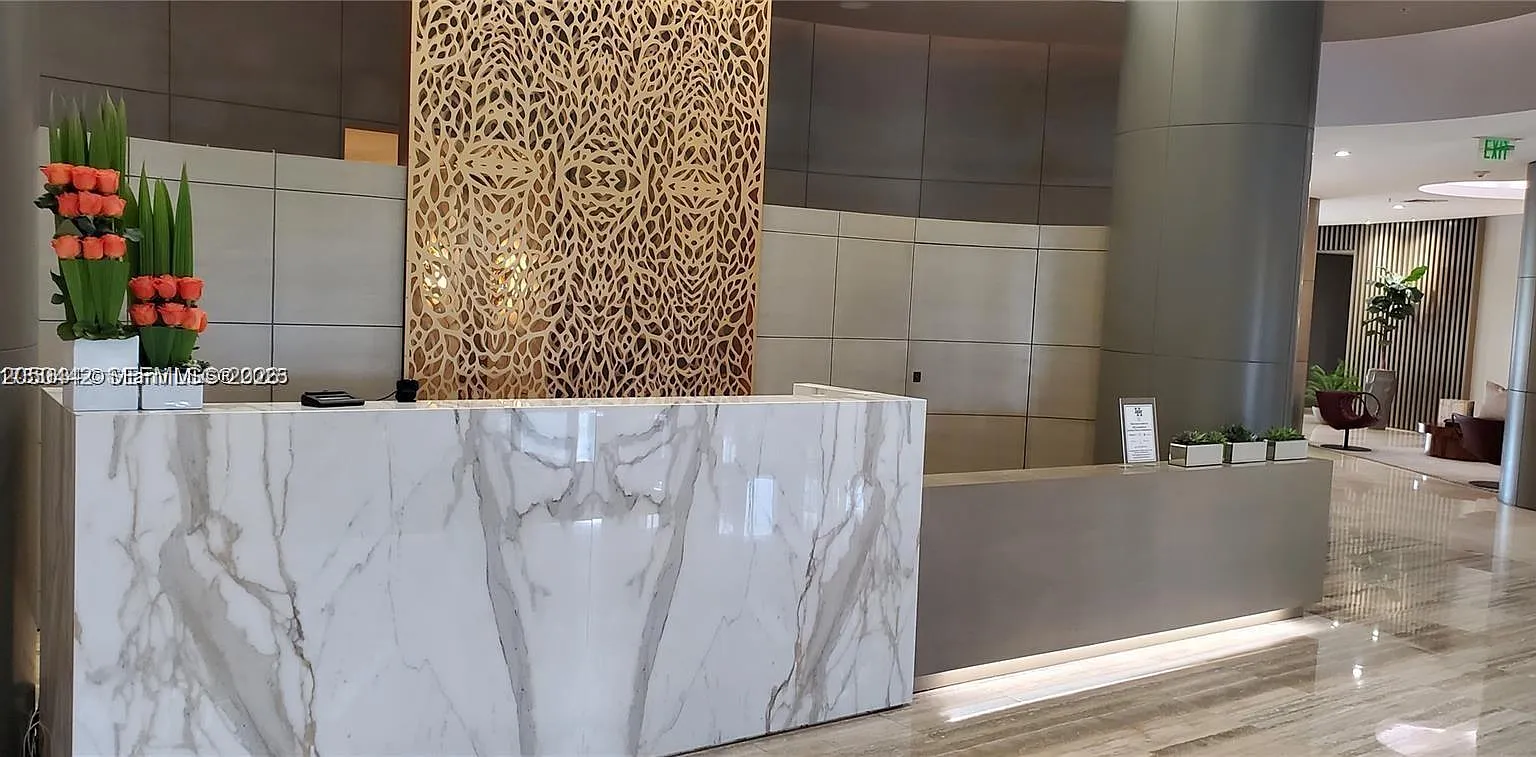 Harbour House — Photo 3