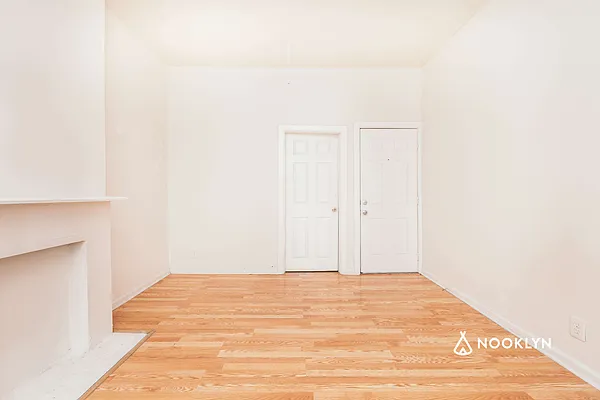 Rented by Nooklyn NYC LLC | media 4