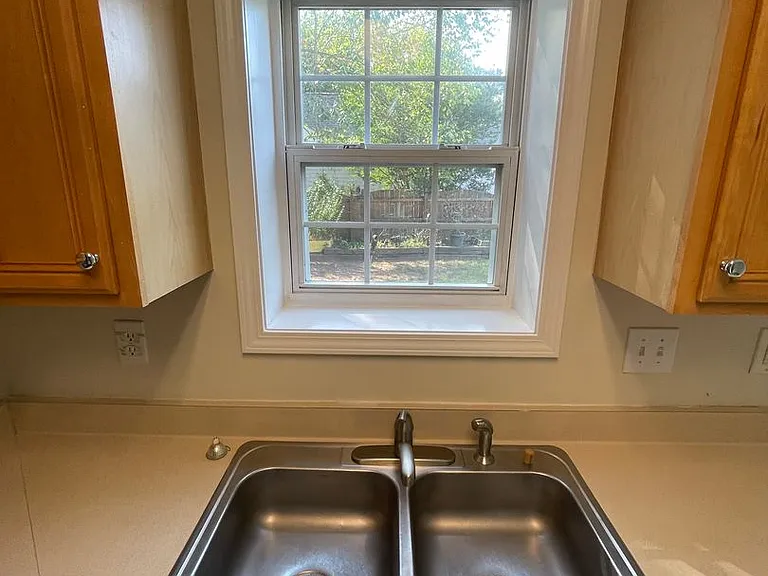 606 Ascott Way — Photo 16