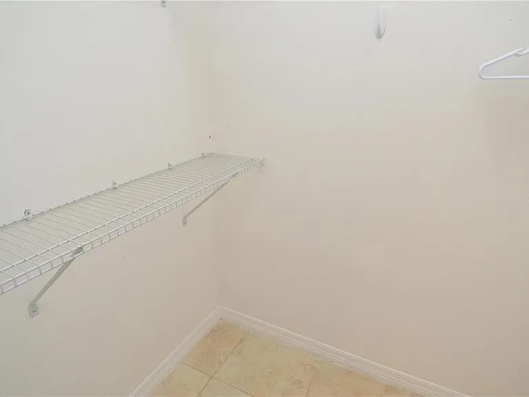 8625 Mallard Reserve Dr #101 — Photo 24