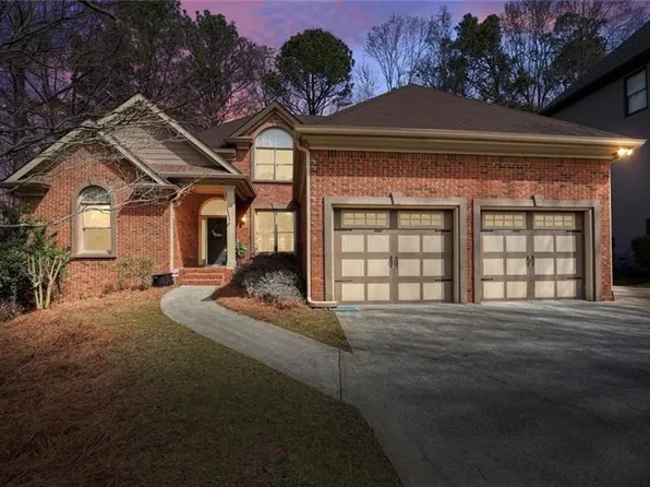 3220 Eagle Watch Dr, Woodstock, GA 30189