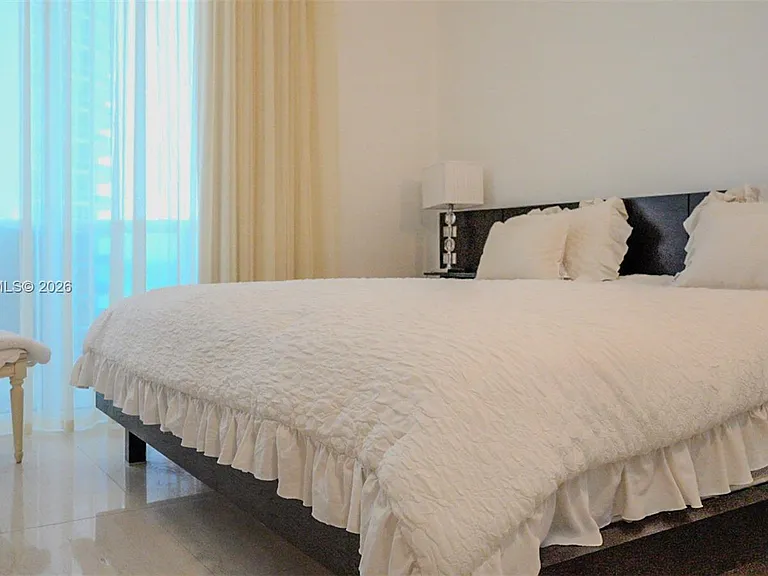 15901 Collins Ave #1102 — Photo 16
