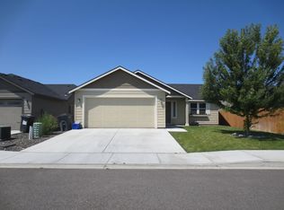 751 N Williams St, Kennewick, WA 99336